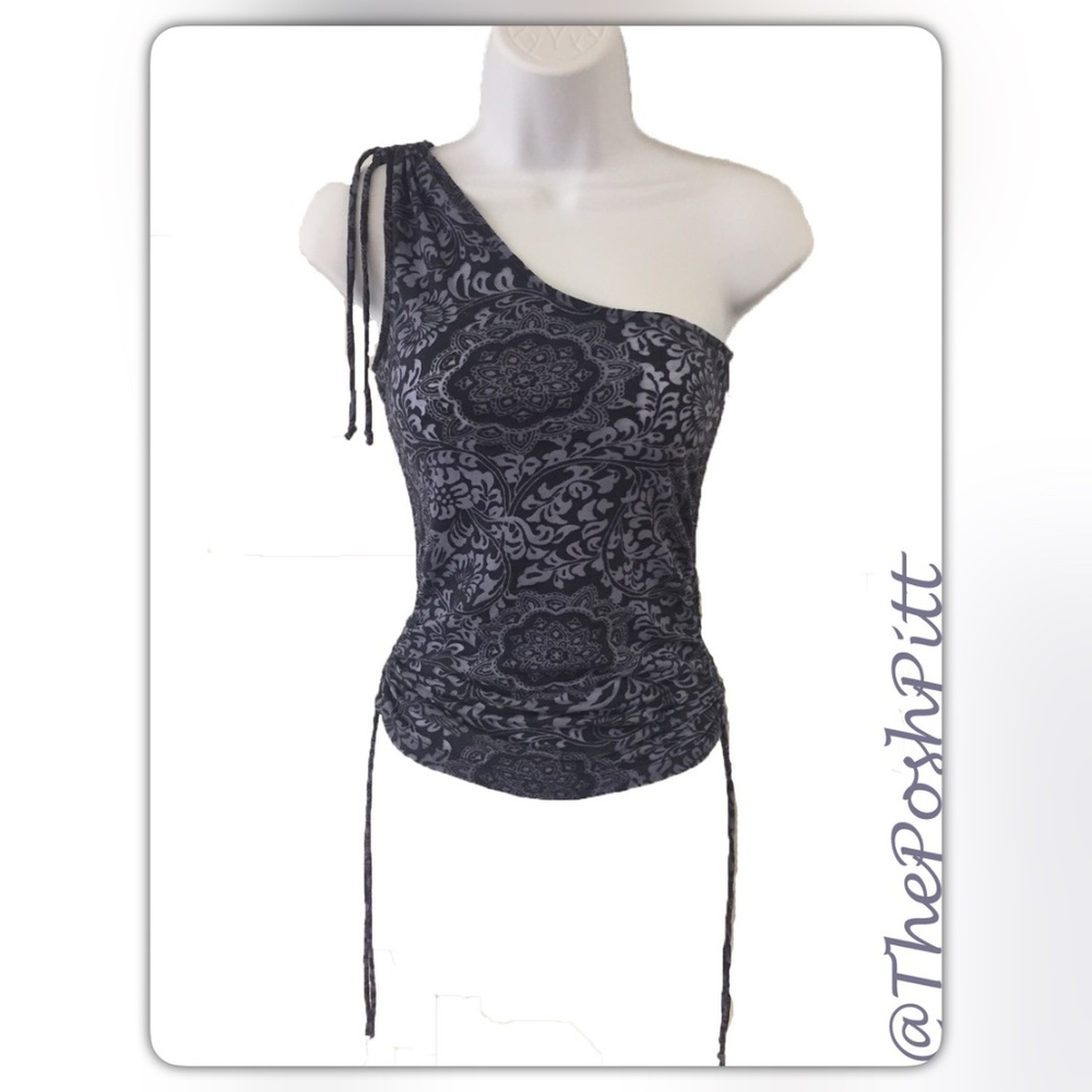 Express Asymmetrical Shoulder Sleeveless Top